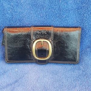 COACH WRIST WALLET BLACK PATENT LEATHER
